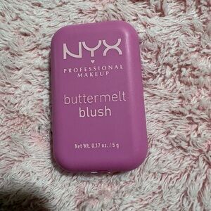 NYX Buttermelt Blush - Soft Pink